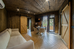 Коттедж "Вилла в сосновом лесу 1"